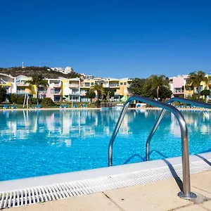 https://apartamento-marina-albufeira-8201-918-2.hotelaalgarve.com